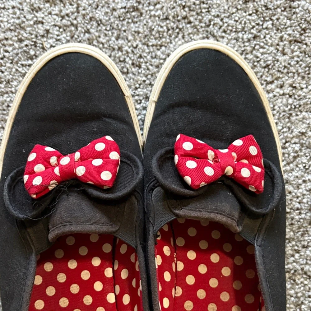 Girls Disney Minnie Mouse Black and Red Polka Dot Bow Sneakers